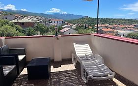 Guesthouse Donko 1 & 2